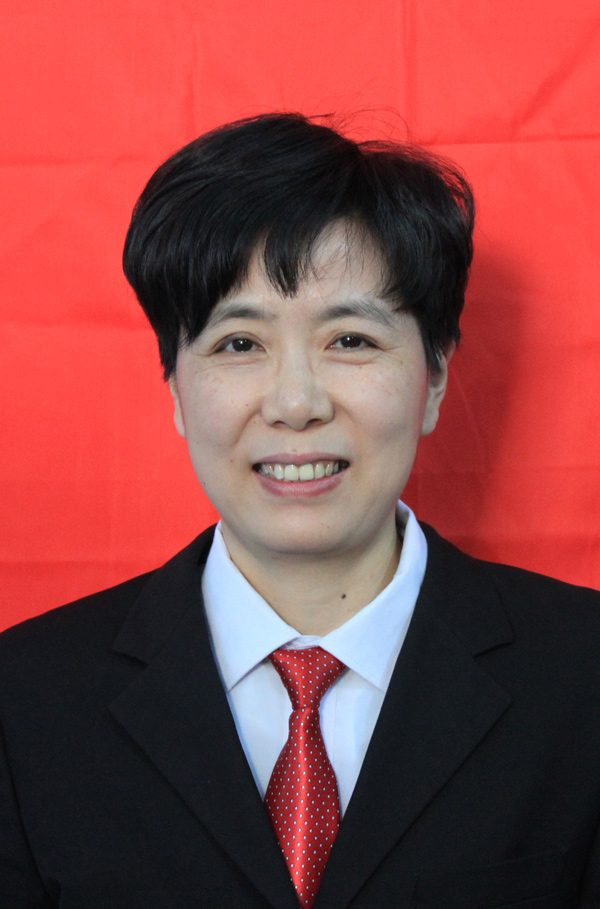 薛穎